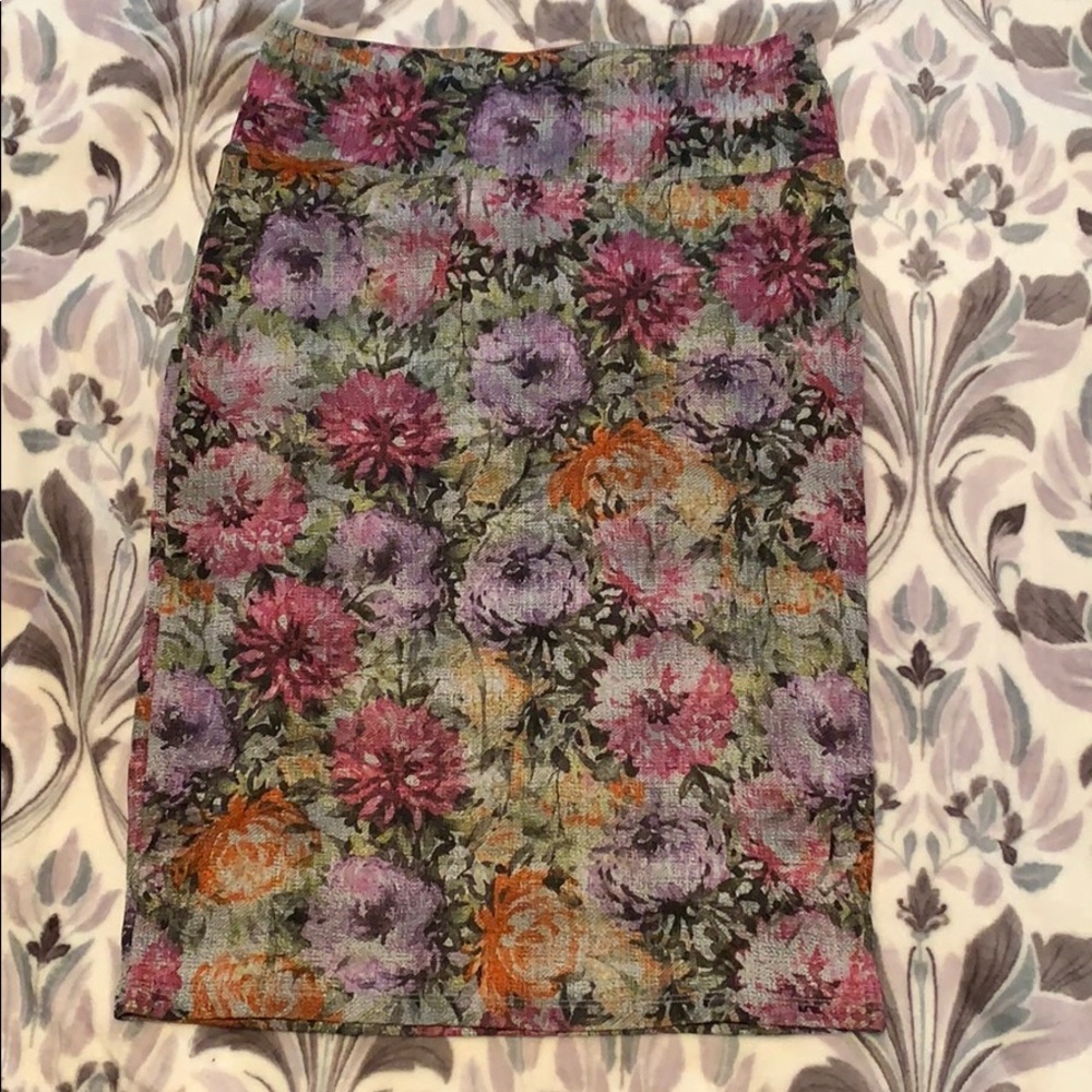 LuLaRoe Cassie Pencil Skirt